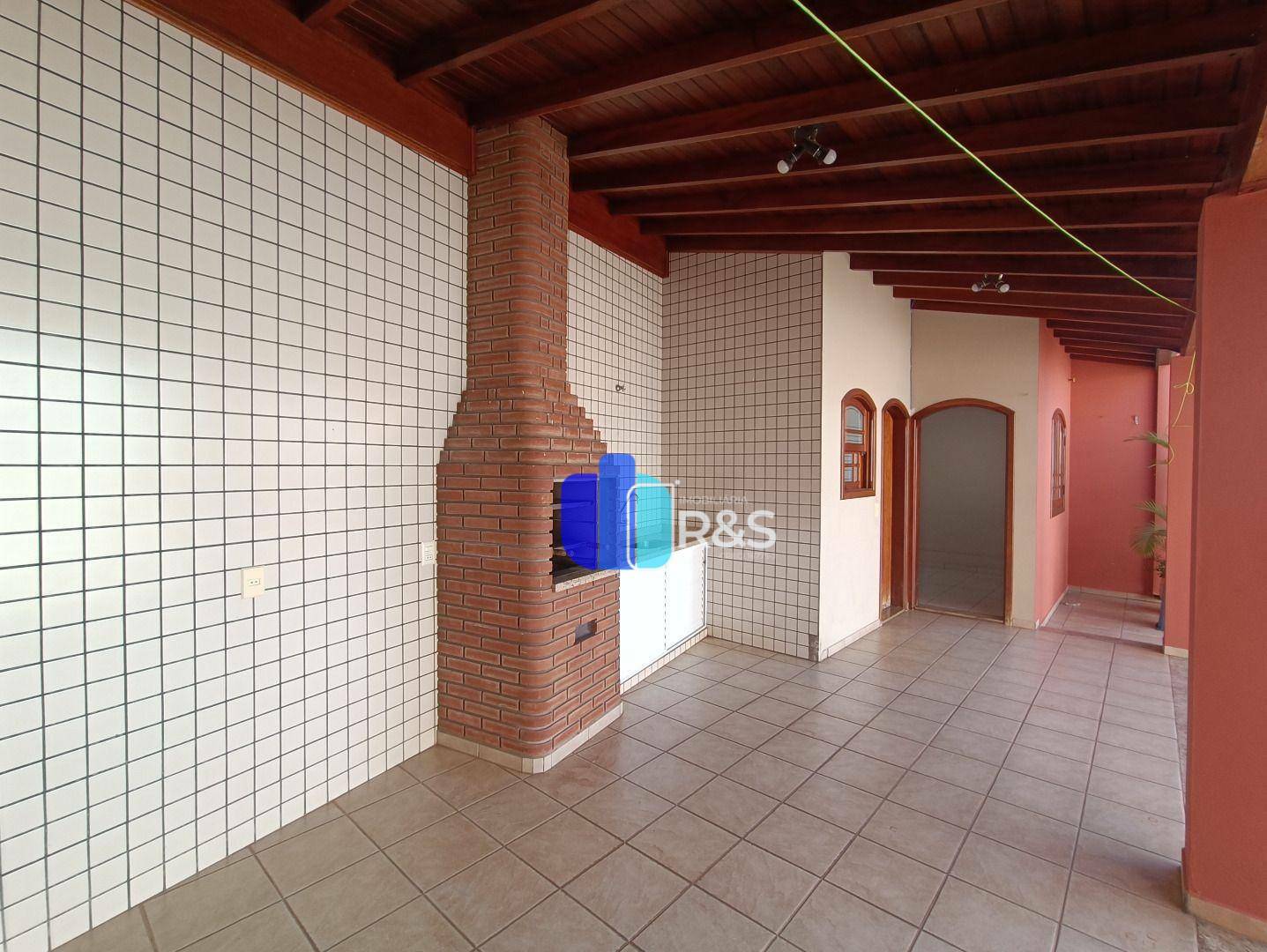 Casa à venda e aluguel com 3 quartos, 227m² - Foto 45