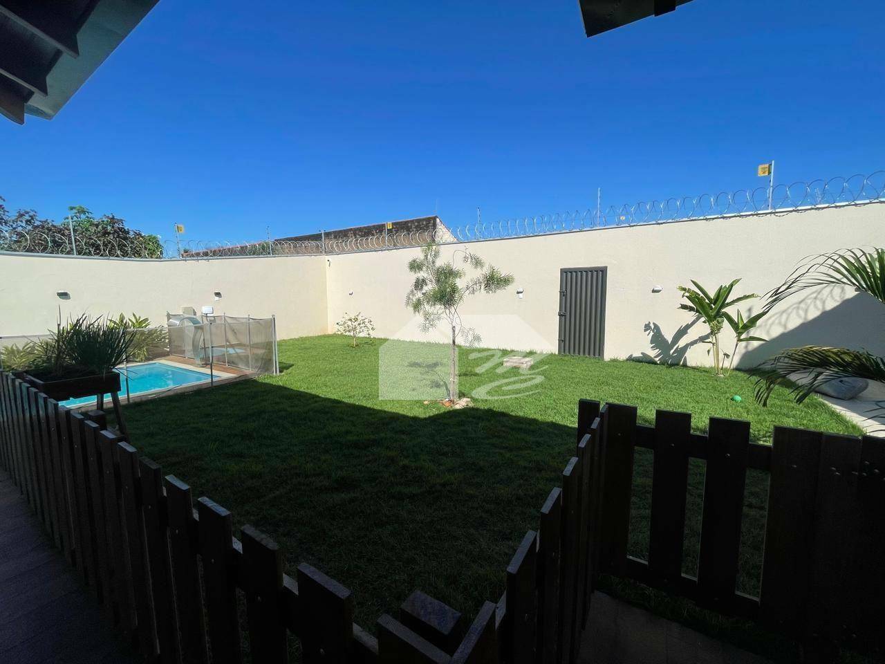 Casa à venda com 4 quartos, 250m² - Foto 44
