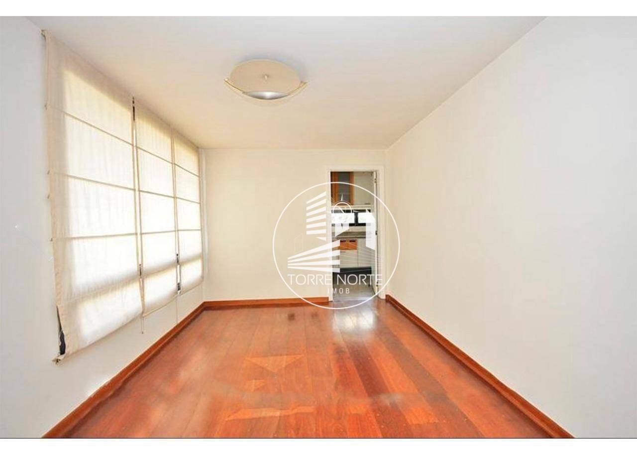 Apartamento à venda com 3 quartos, 190m² - Foto 5