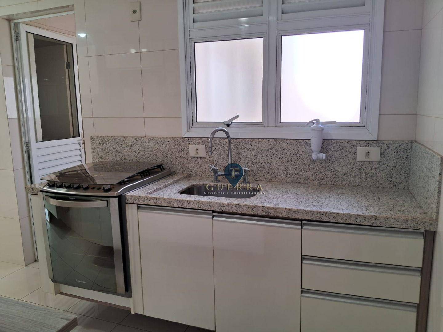 Apartamento à venda com 3 quartos, 96m² - Foto 12