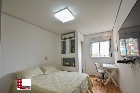 Apartamento à venda com 4 quartos, 240m² - Foto 12