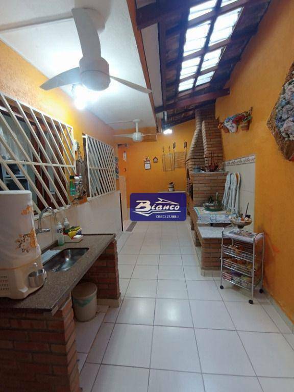 Sobrado à venda com 4 quartos, 207m² - Foto 13