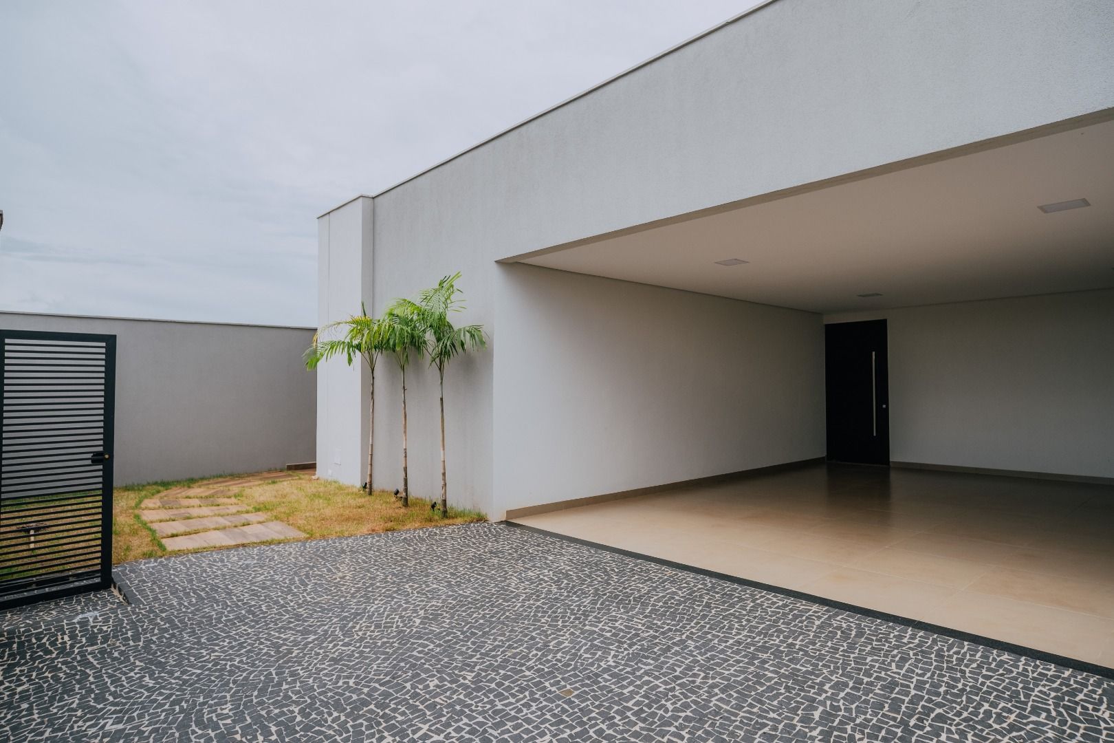 Casa à venda com 3 quartos, 200m² - Foto 3