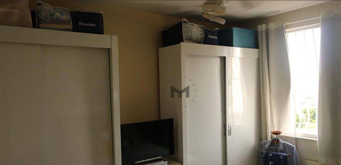 Apartamento à venda com 2 quartos, 70m² - Foto 9