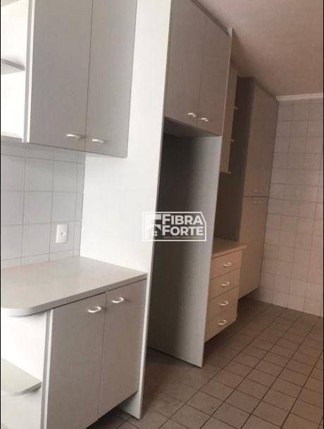 Apartamento à venda com 3 quartos, 161m² - Foto 11