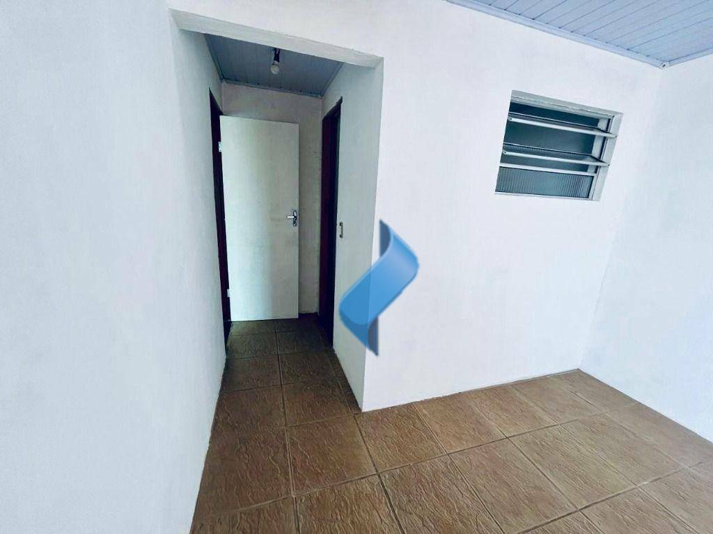 Casa à venda com 4 quartos, 120m² - Foto 13