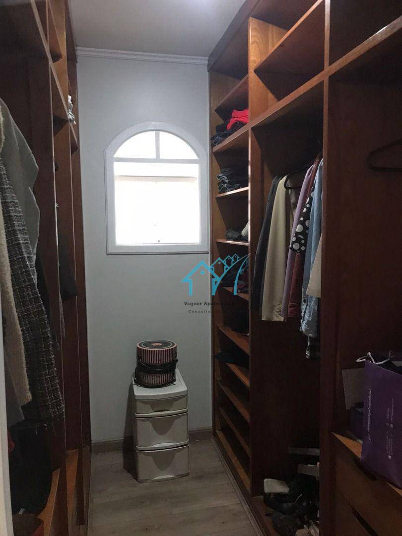 Sobrado à venda com 3 quartos, 211M2 - Foto 2