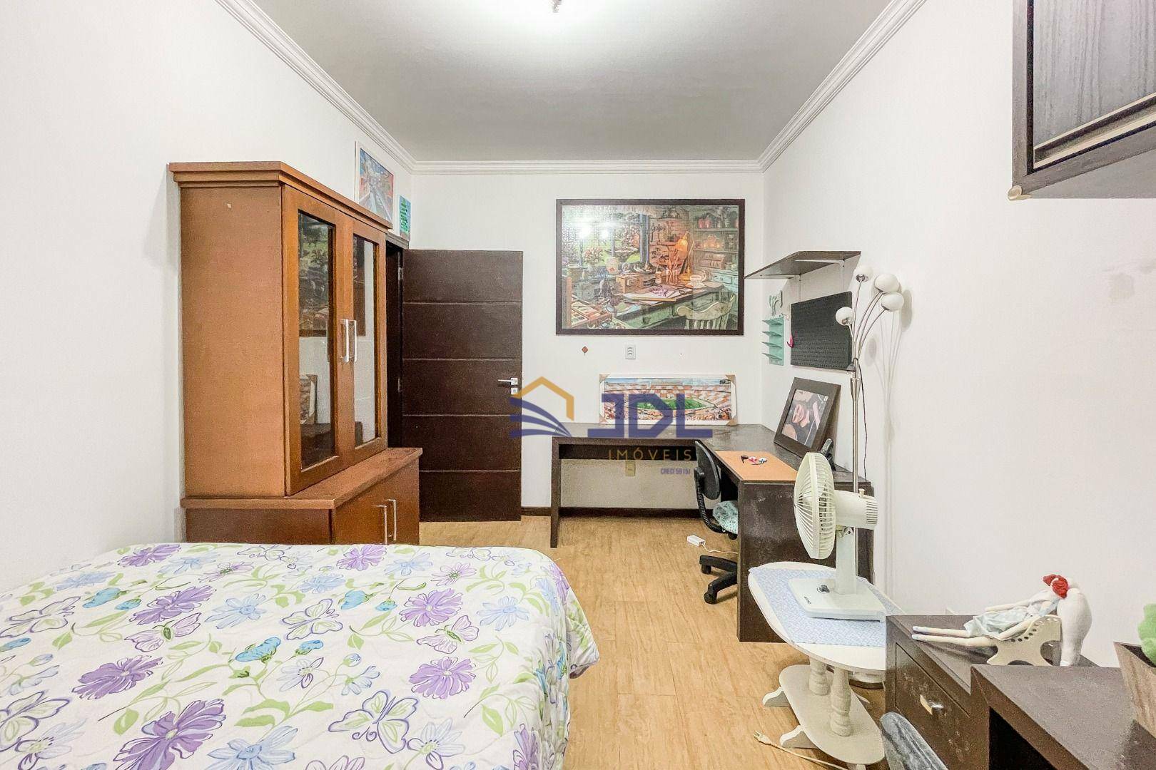 Casa à venda com 3 quartos, 137m² - Foto 8