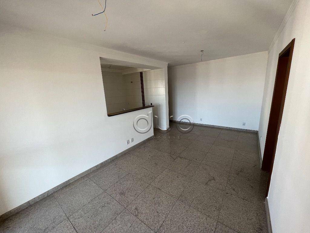 Apartamento à venda com 3 quartos, 100m² - Foto 1