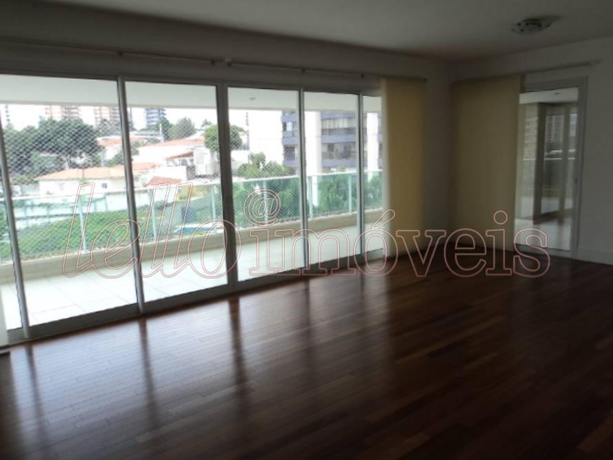 Apartamento para alugar com 3 quartos, 200m² - Foto 4