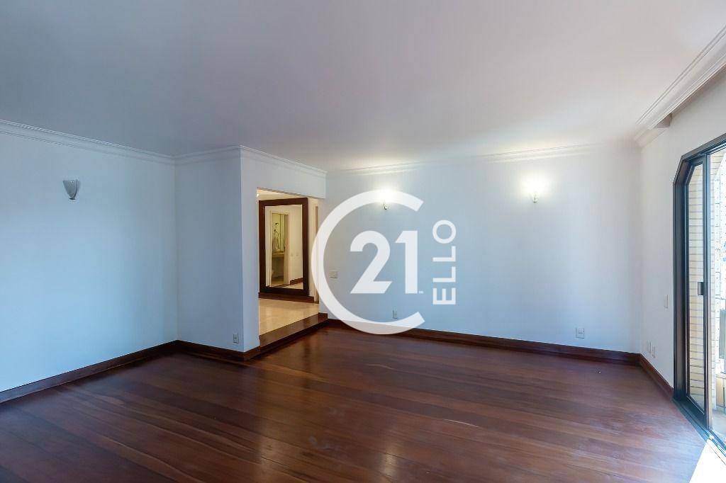 Apartamento para alugar com 3 quartos, 240m² - Foto 8