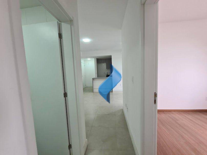 Apartamento para alugar com 2 quartos, 62m² - Foto 4