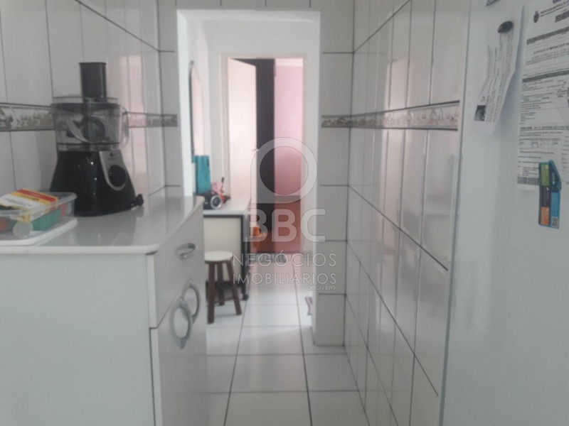 Casa à venda com 2 quartos, 240m² - Foto 6