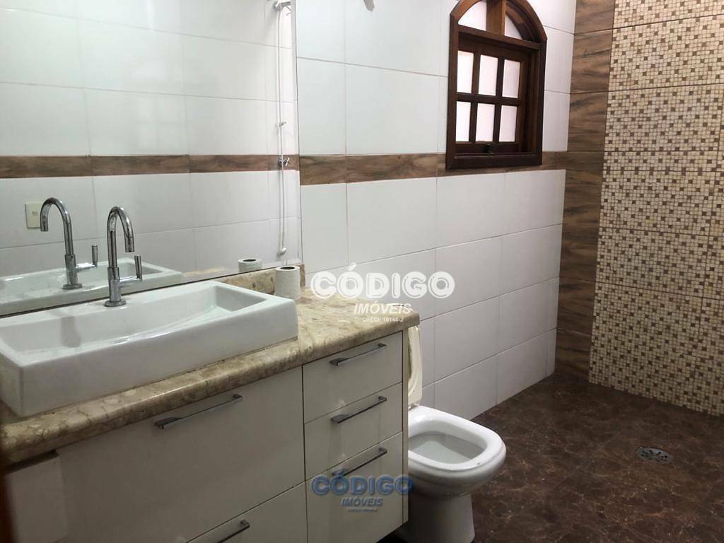 Sobrado à venda com 3 quartos, 170m² - Foto 1