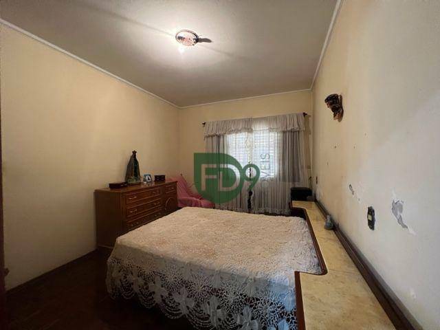 Casa à venda com 3 quartos, 196m² - Foto 10