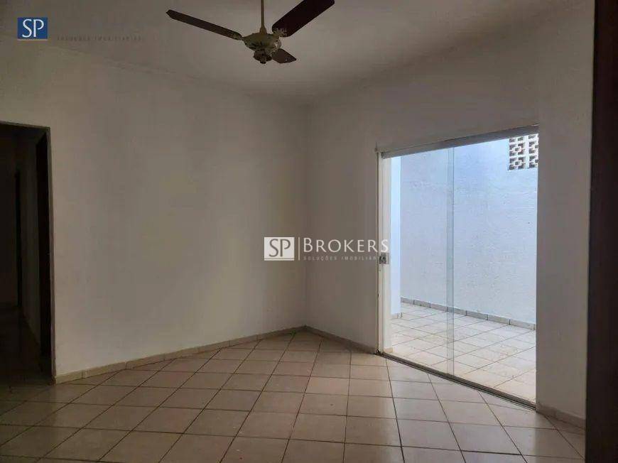 Casa à venda com 3 quartos, 168m² - Foto 3