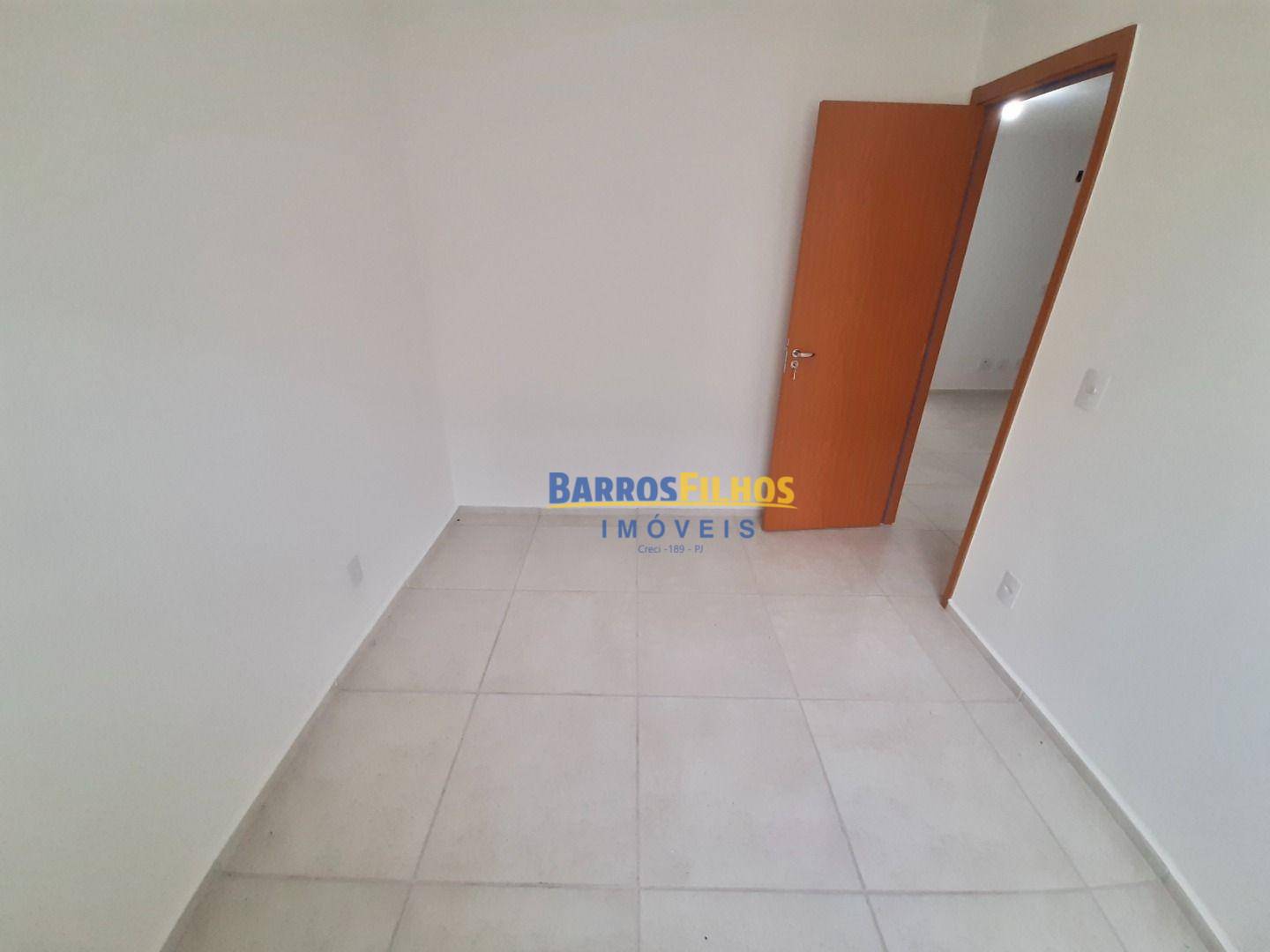 Apartamento para alugar com 2 quartos, 62m² - Foto 6