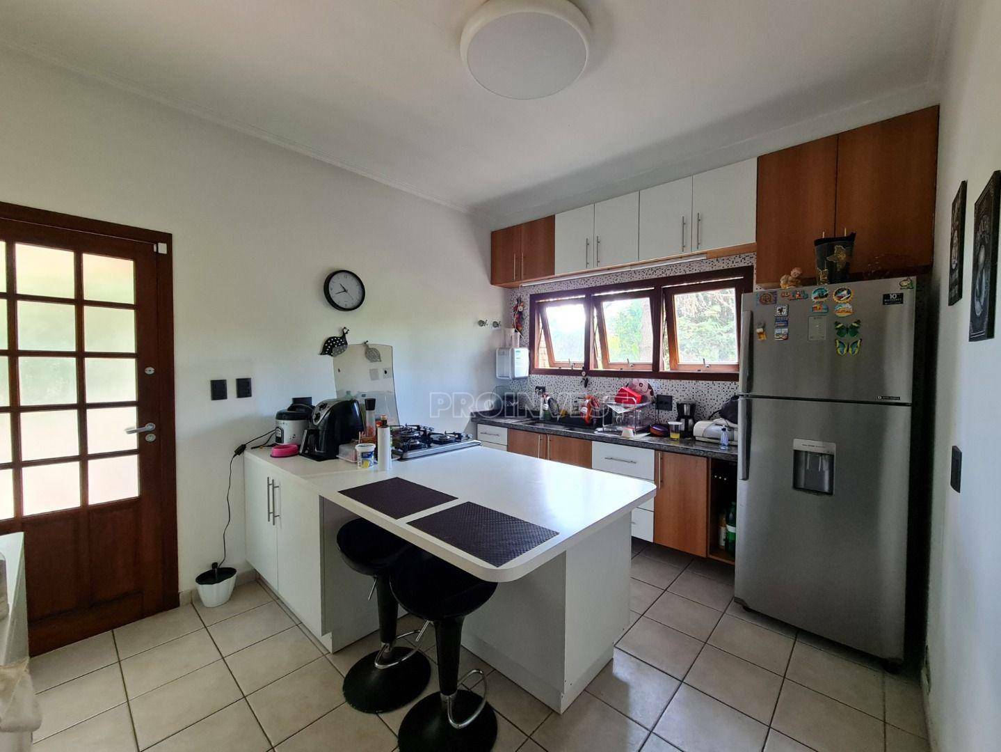 Casa de Condomínio à venda com 3 quartos, 306m² - Foto 9