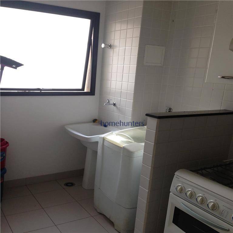 Apartamento à venda com 1 quarto, 60m² - Foto 8