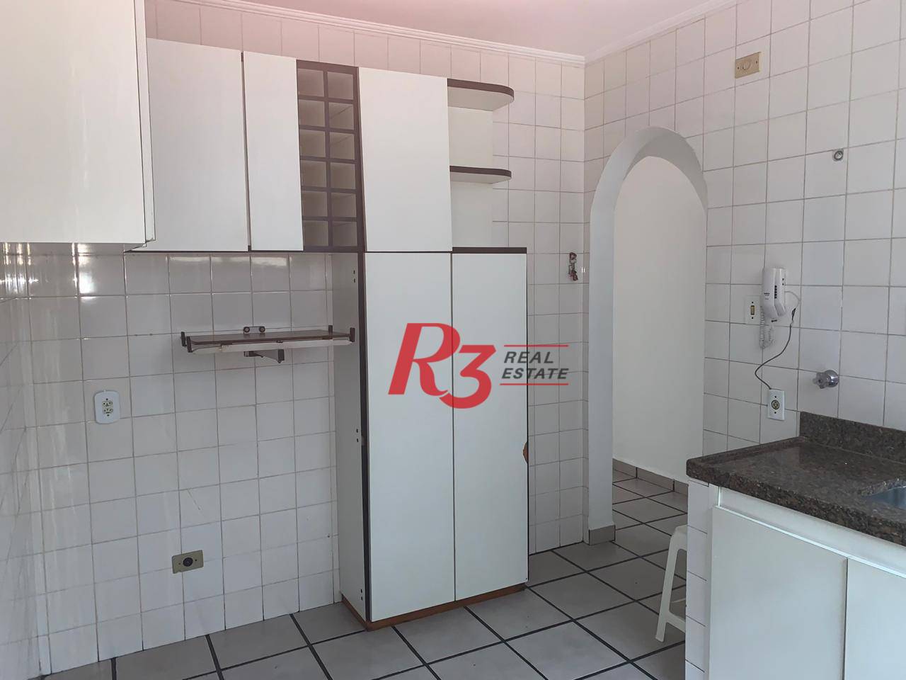 Apartamento à venda com 2 quartos, 80m² - Foto 4