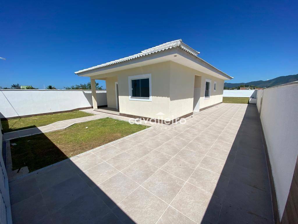 Casa à venda com 3 quartos, 89m² - Foto 2