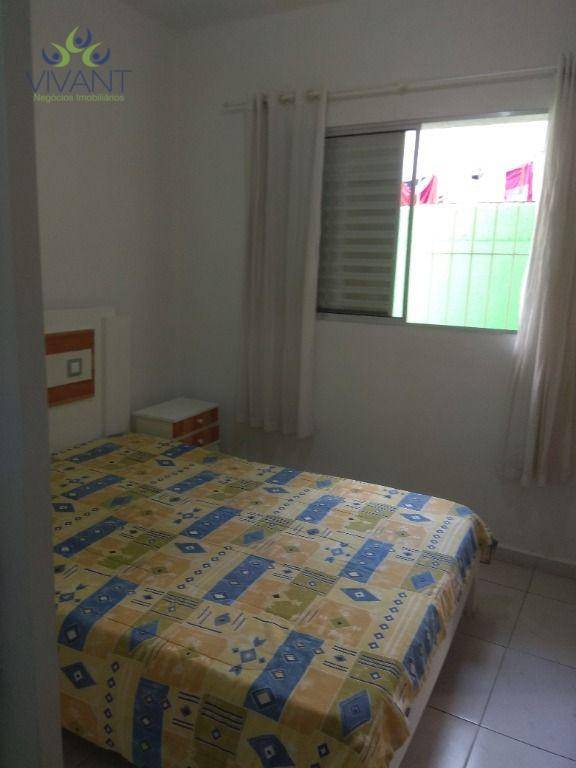 Casa à venda com 2 quartos, 96m² - Foto 2