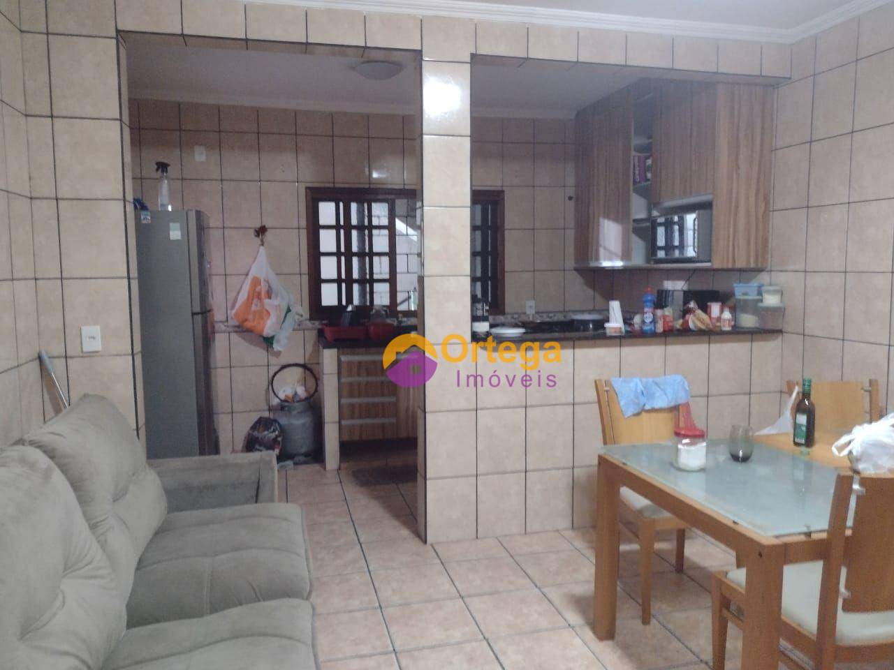 Sobrado à venda com 2 quartos, 150m² - Foto 2