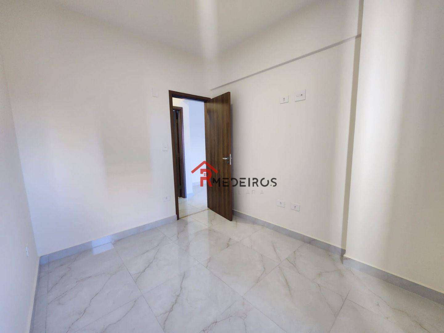 Apartamento à venda com 2 quartos, 61m² - Foto 12