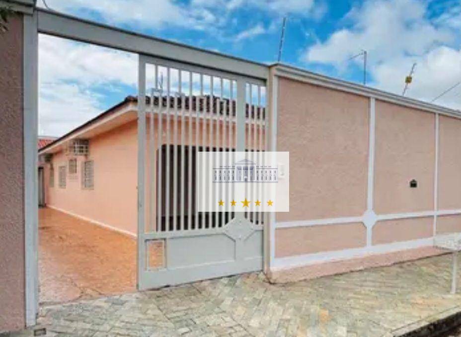 Casa à venda com 3 quartos, 180m² - Foto 1