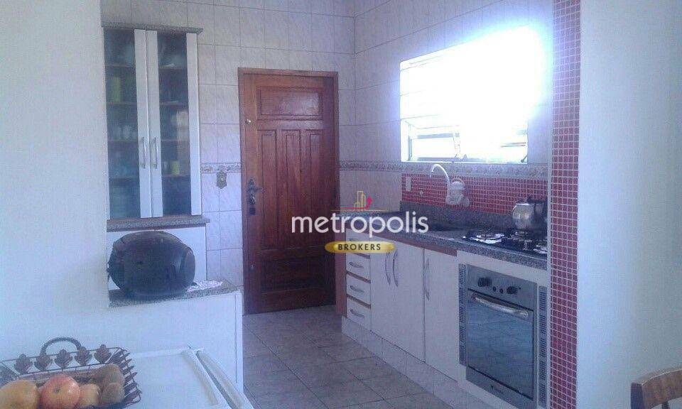 Sobrado à venda com 3 quartos, 200m² - Foto 5