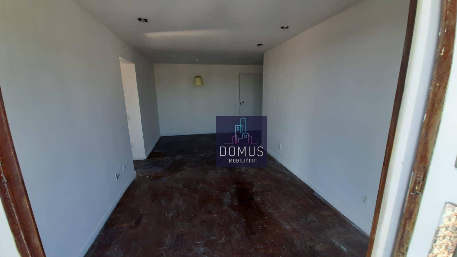 Apartamento à venda com 2 quartos, 76m² - Foto 3