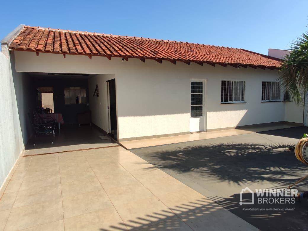 Casa à venda com 3 quartos, 94m² - Foto 1