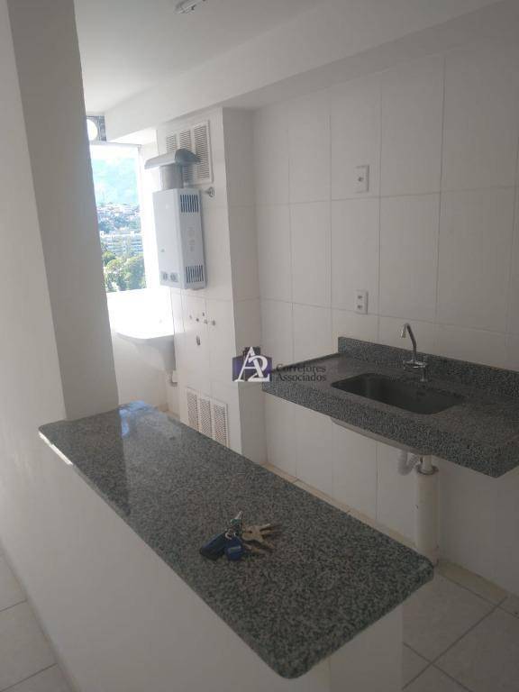 Apartamento à venda com 2 quartos, 50m² - Foto 24