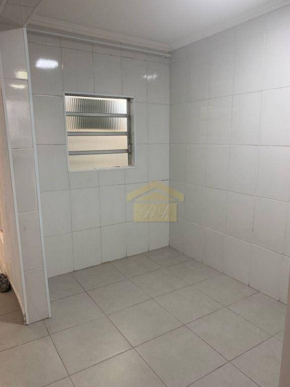 Casa à venda com 3 quartos, 150m² - Foto 3