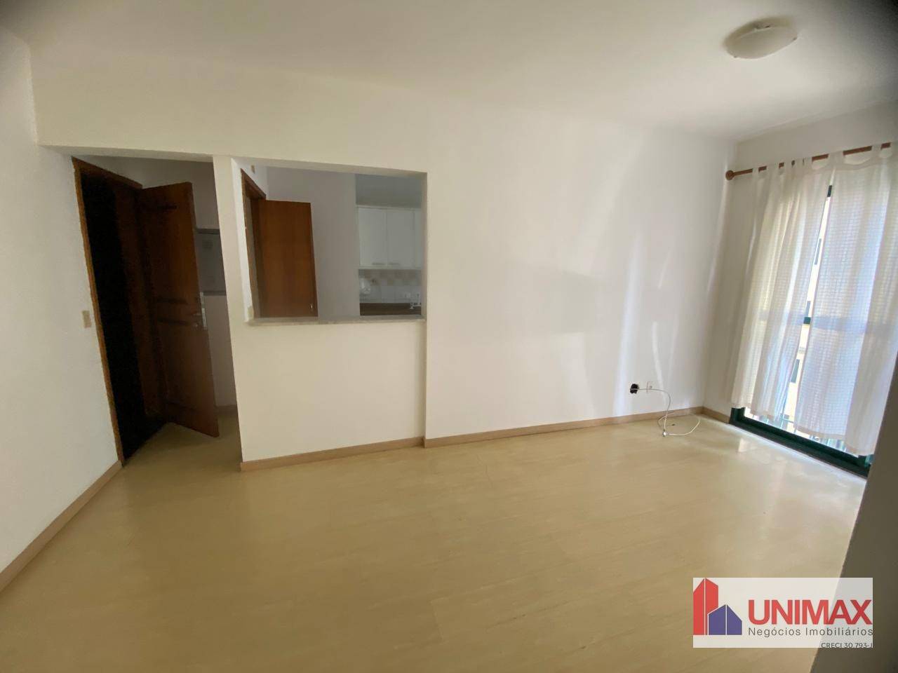 Apartamento para alugar com 2 quartos, 65m² - Foto 3