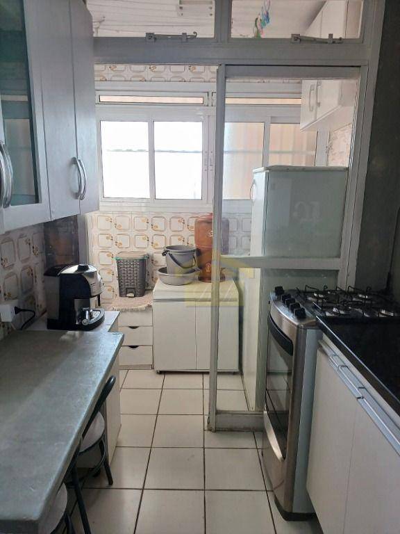 Apartamento à venda com 2 quartos, 50m² - Foto 4