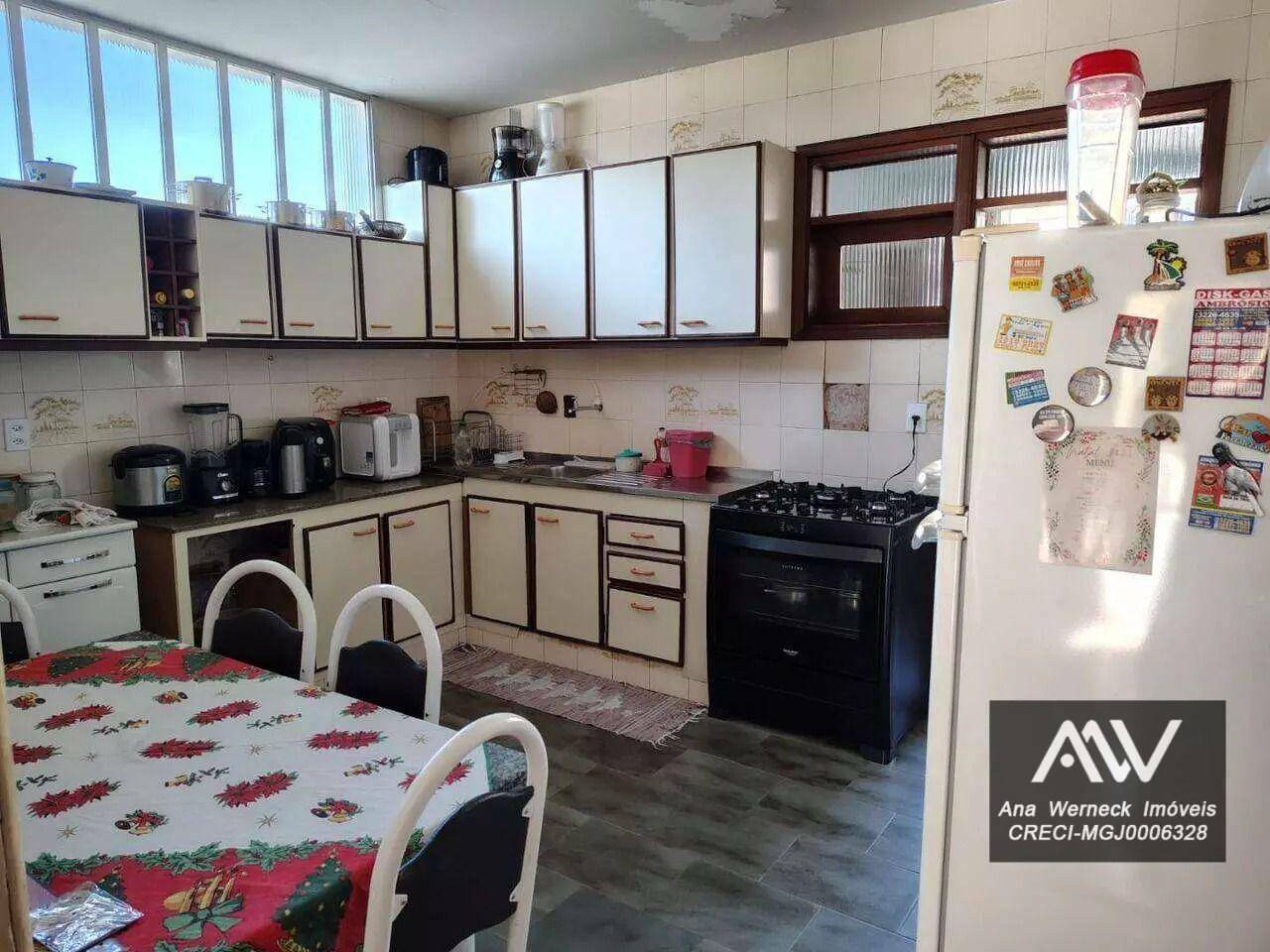 Apartamento à venda com 3 quartos, 200m² - Foto 11