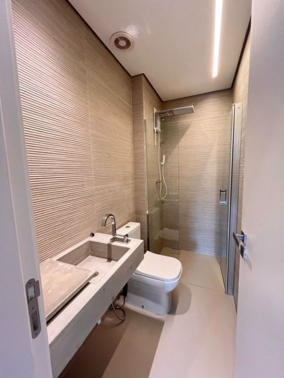 Apartamento para alugar com 2 quartos, 67m² - Foto 13