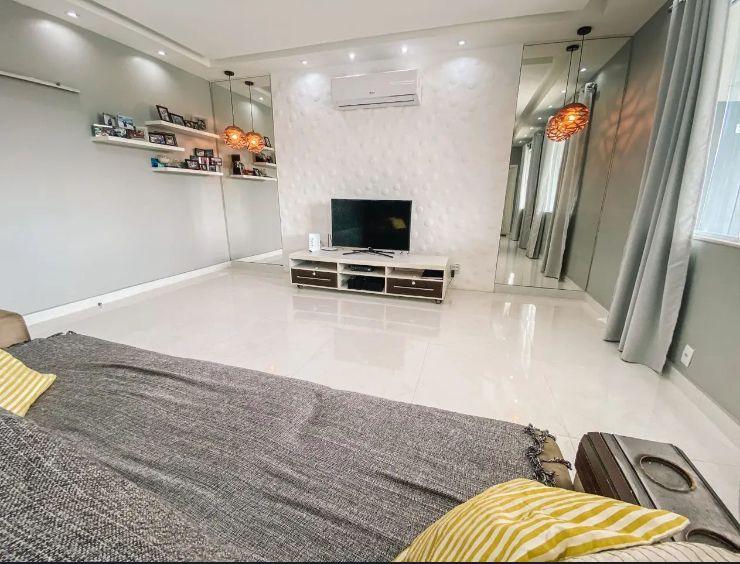 Casa de Condomínio à venda com 5 quartos, 700m² - Foto 17