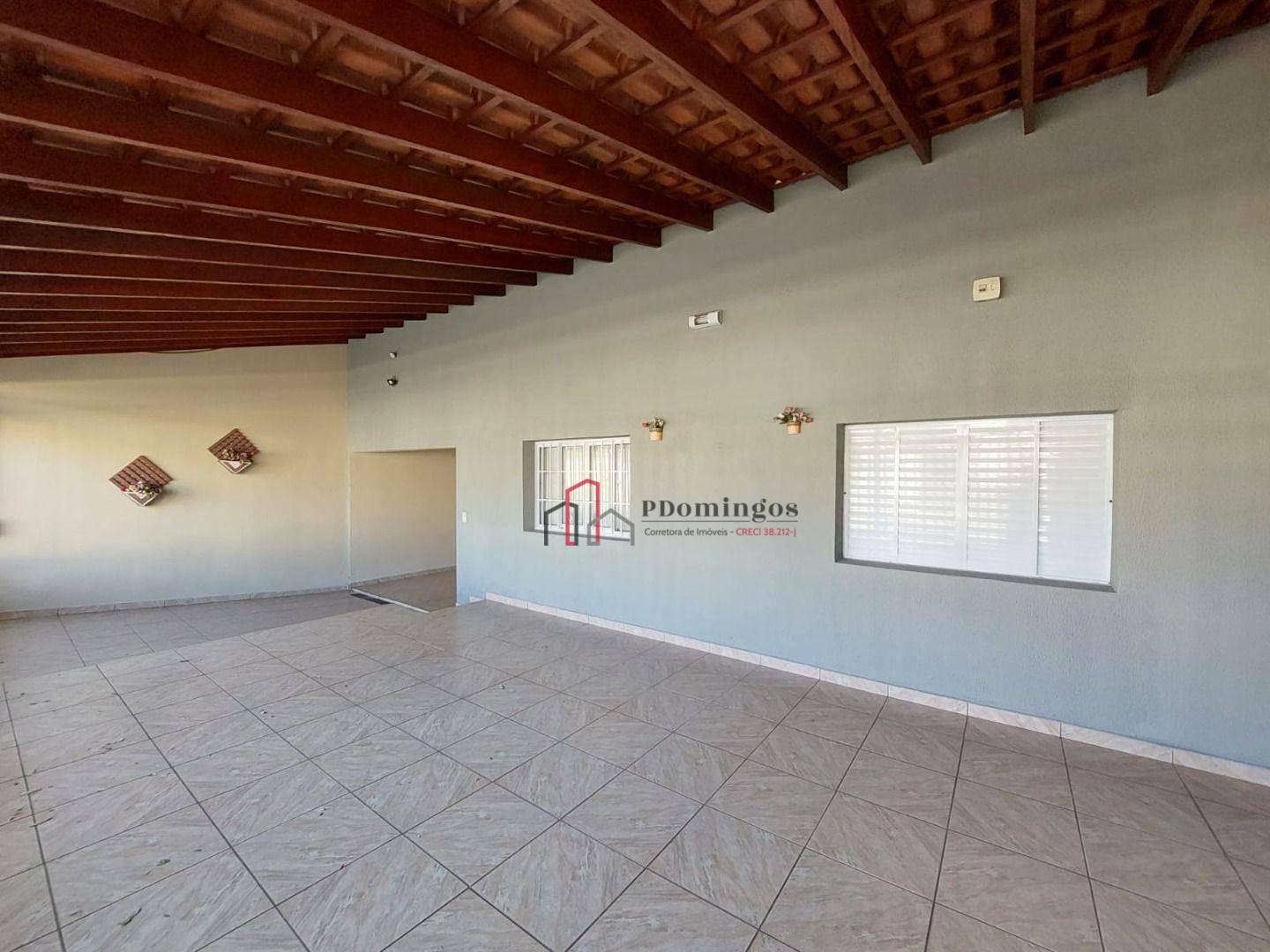 Casa para alugar com 2 quartos, 168m² - Foto 2