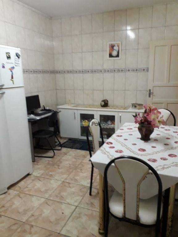 Casa à venda com 2 quartos, 120m² - Foto 1