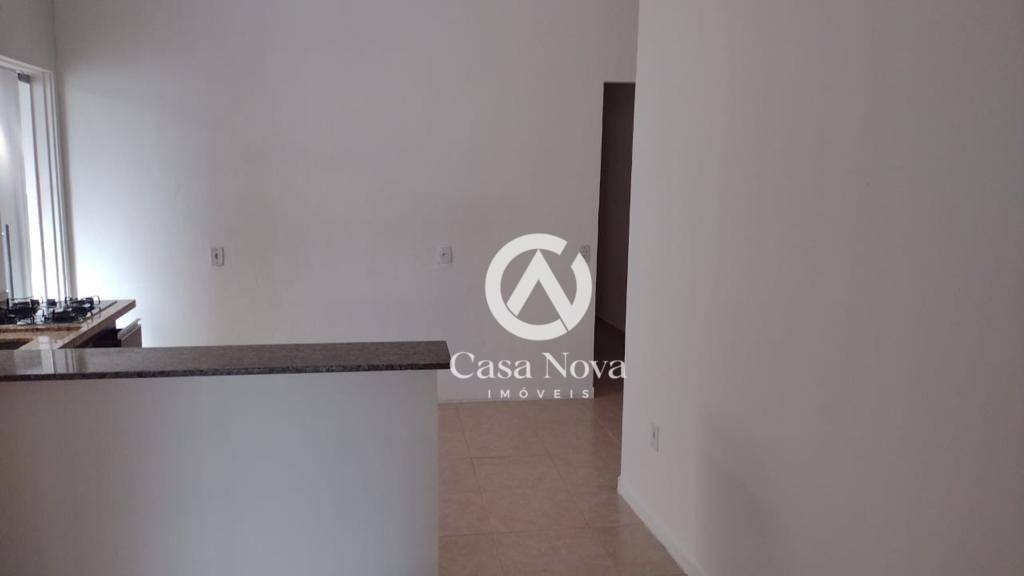 Apartamento à venda com 2 quartos, 68m² - Foto 3