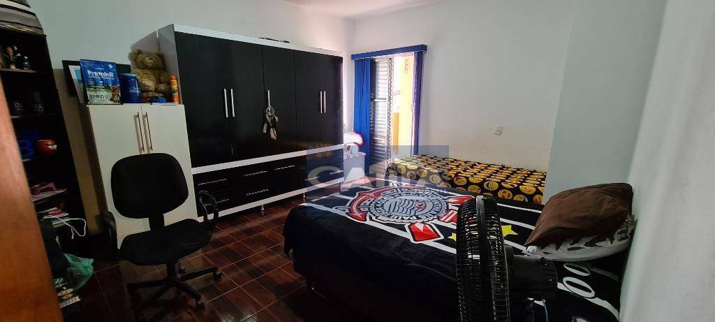 Sobrado à venda com 4 quartos, 200m² - Foto 27