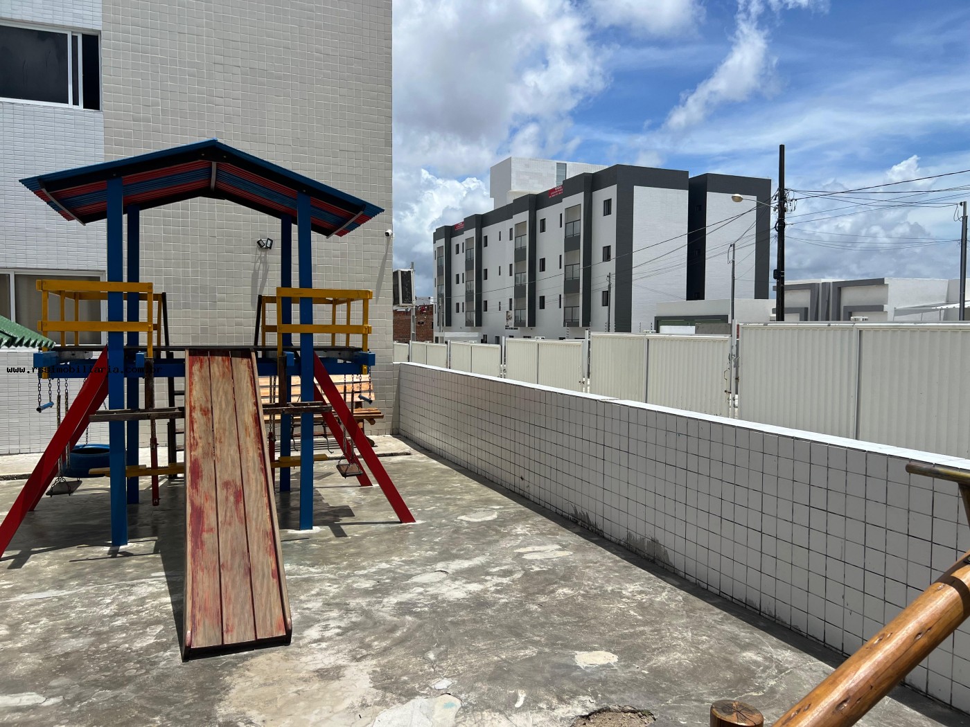 Apartamento à venda com 2 quartos, 50m² - Foto 3