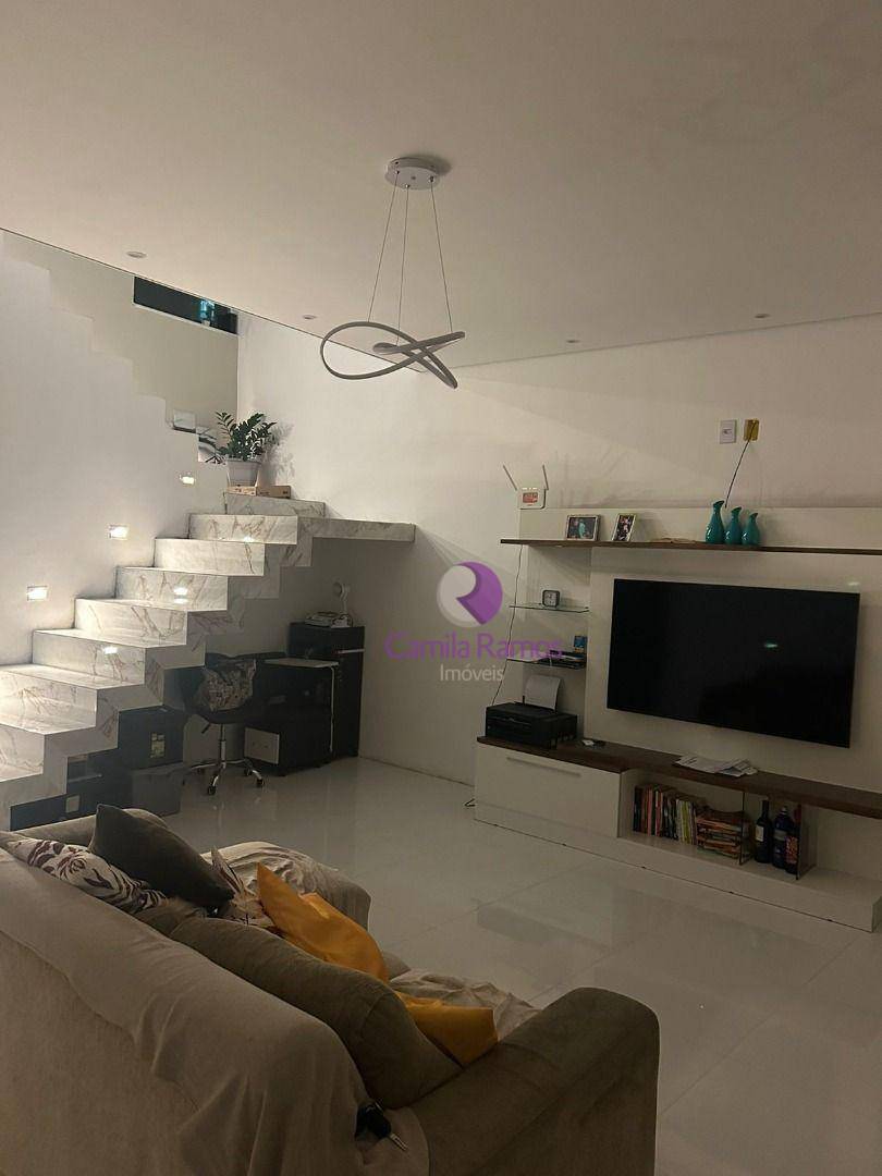 Sobrado à venda com 3 quartos, 130m² - Foto 2