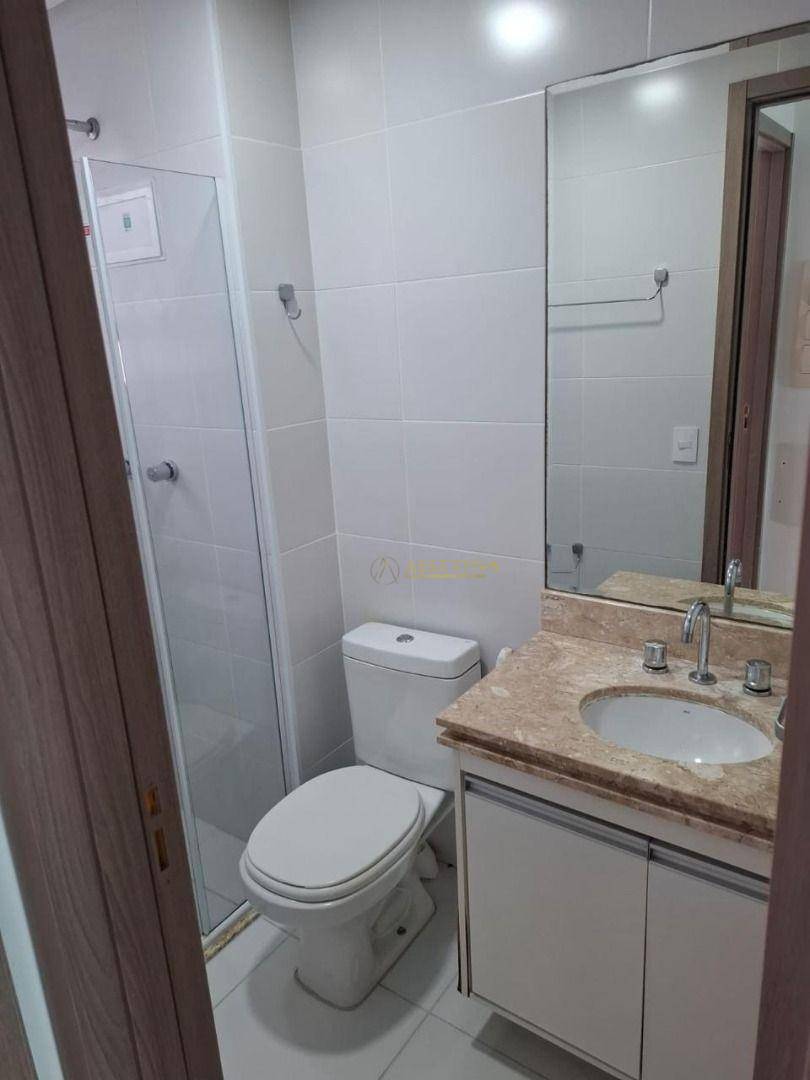 Apartamento para alugar com 2 quartos, 98m² - Foto 26