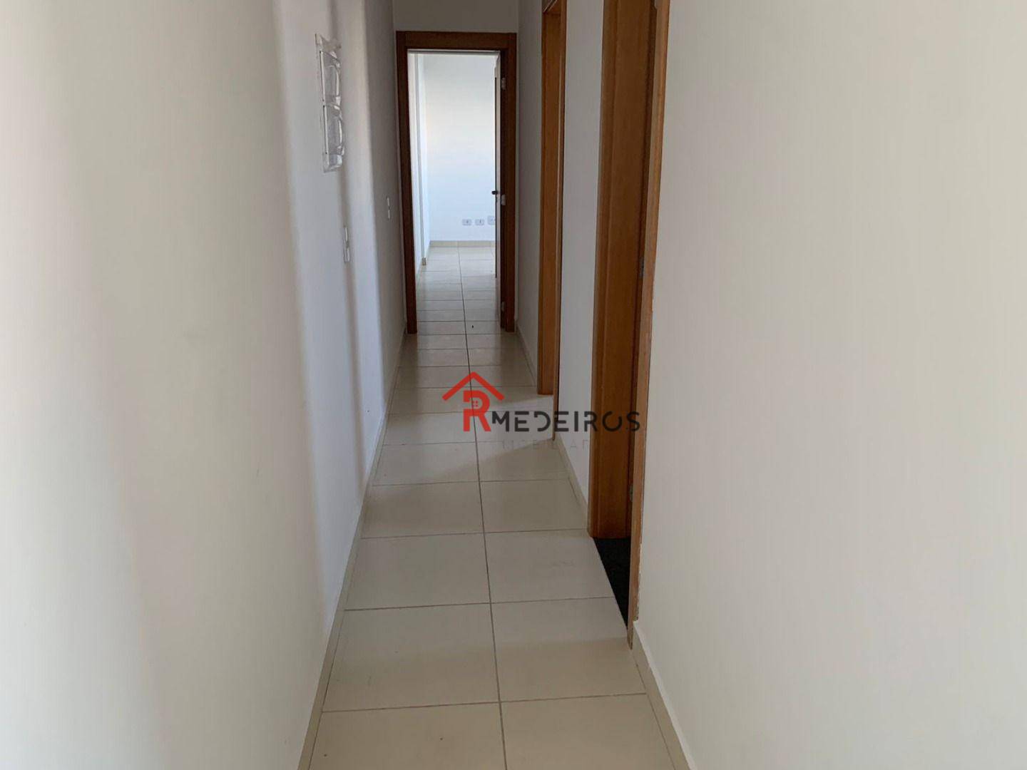 Apartamento à venda com 2 quartos, 62m² - Foto 11