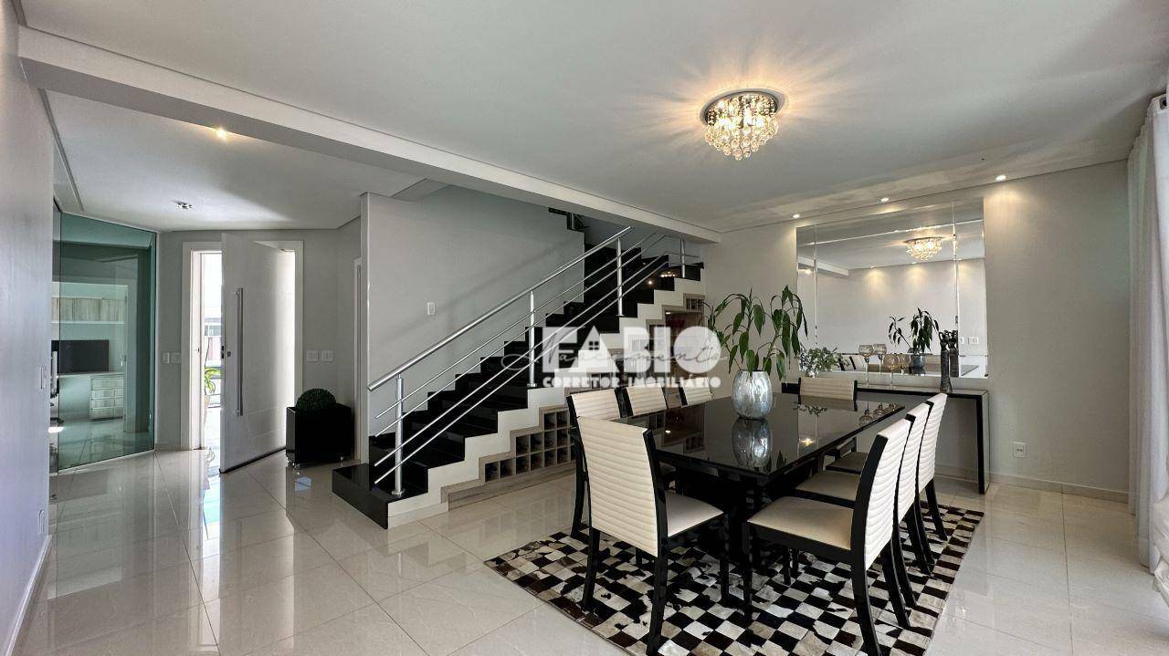 Casa de Condomínio à venda com 4 quartos, 310m² - Foto 31