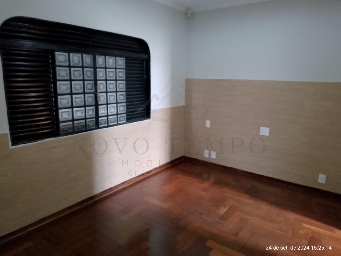 Casa à venda com 3 quartos, 300m² - Foto 10