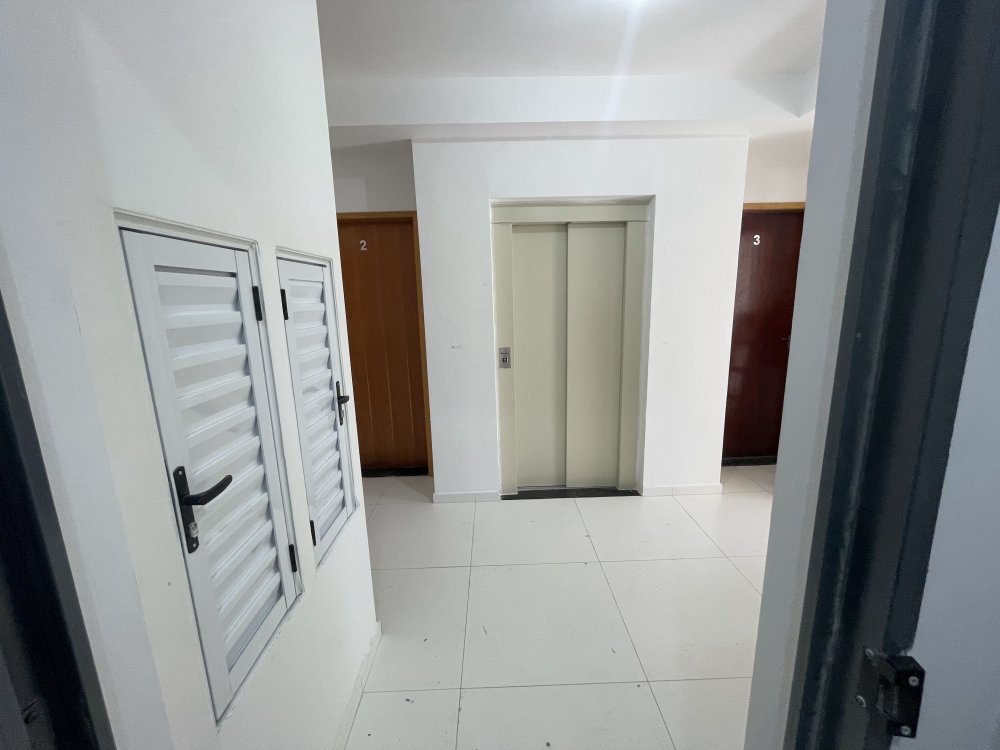 Apartamento à venda com 2 quartos, 55m² - Foto 4